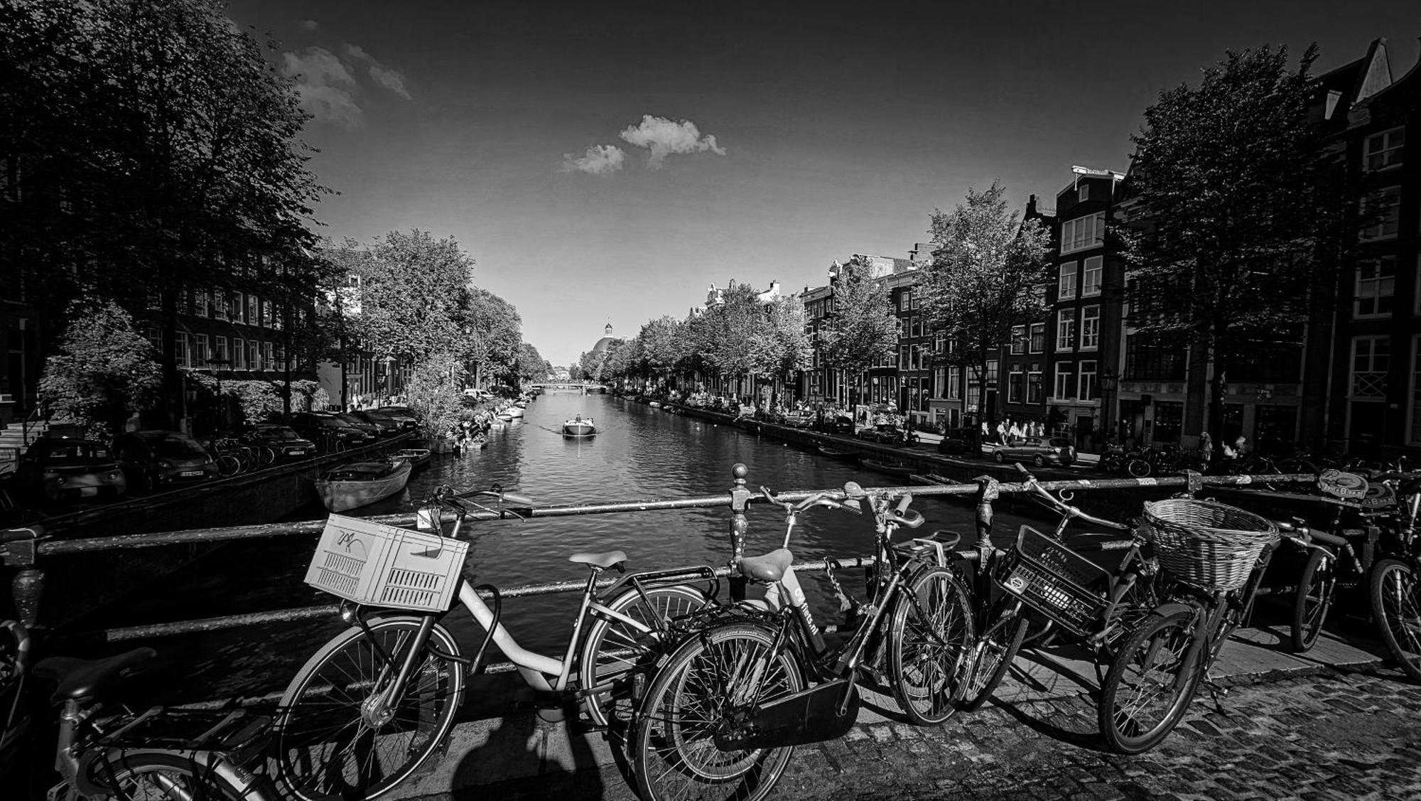 Two Bedroom Apartment In Historic Canalhouse From 1618 - City Centre Amsterdam Exteriör bild