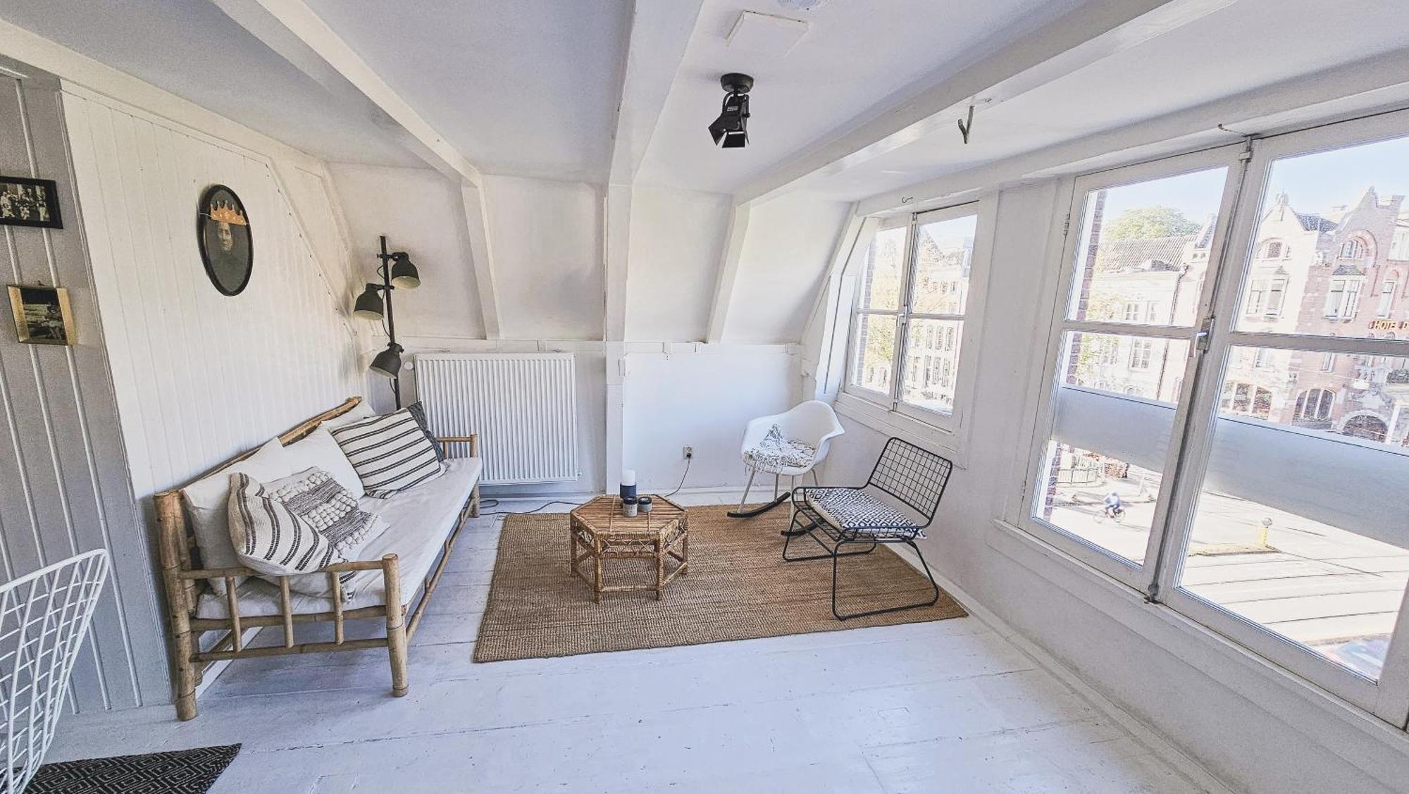 Two Bedroom Apartment In Historic Canalhouse From 1618 - City Centre Amsterdam Exteriör bild