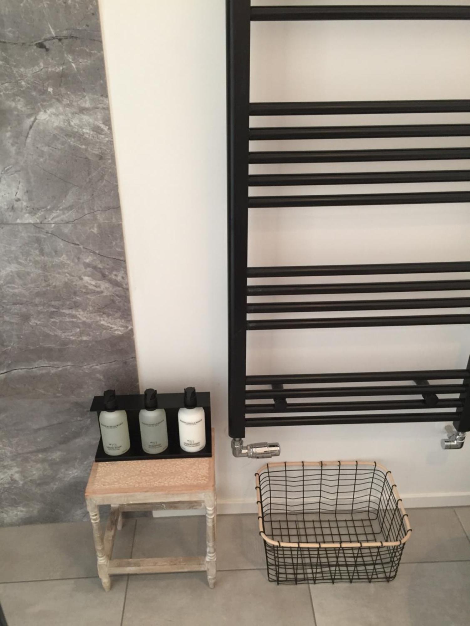 Two Bedroom Apartment In Historic Canalhouse From 1618 - City Centre Amsterdam Exteriör bild